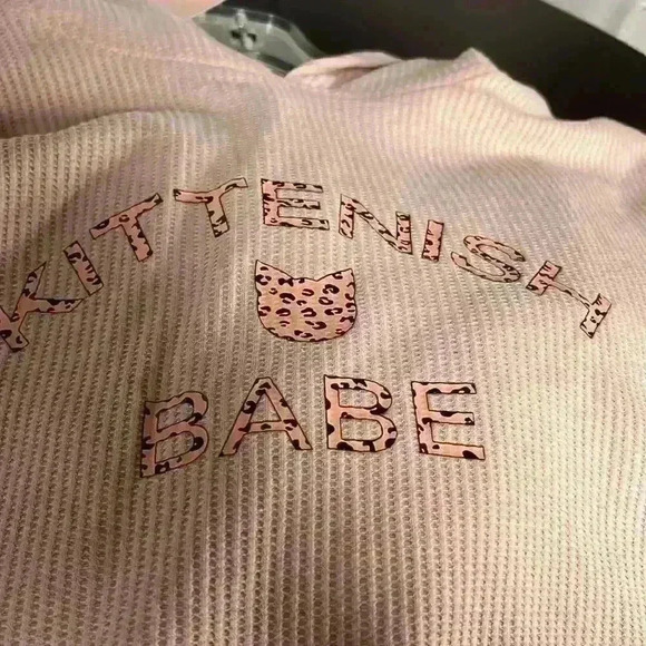 Kittenish babe, thermal crop top - Picture 5 of 8